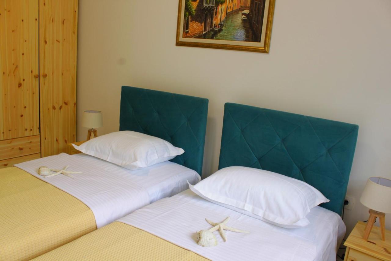 Blue Mediterranean Apartments Sveti Stefan Esterno foto
