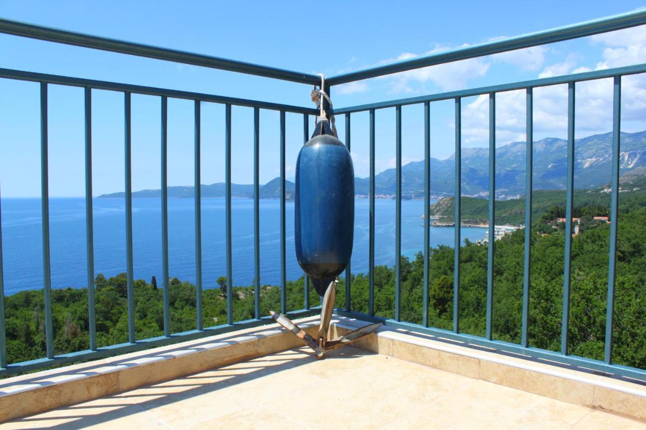Blue Mediterranean Apartments Sveti Stefan Esterno foto