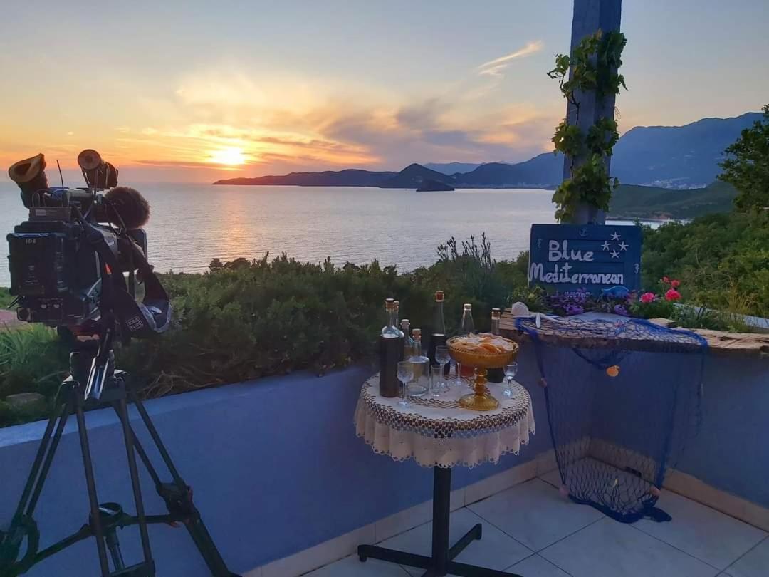 Blue Mediterranean Apartments Sveti Stefan Esterno foto