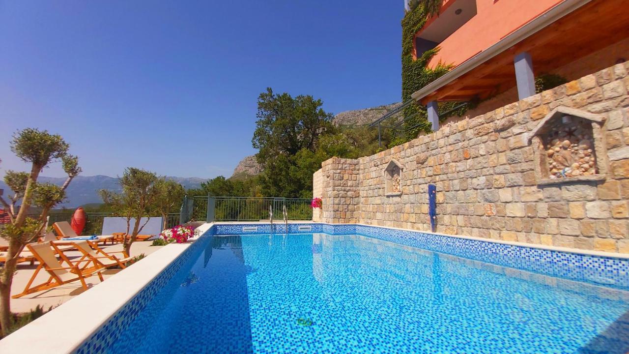 Blue Mediterranean Apartments Sveti Stefan Esterno foto
